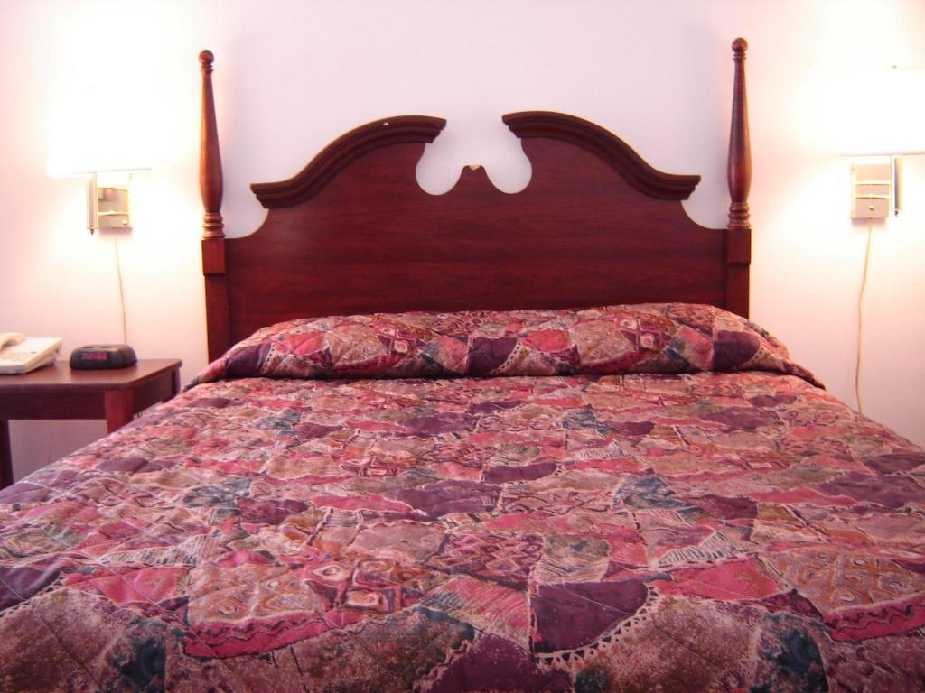 Hershey Travel Inn Стая снимка