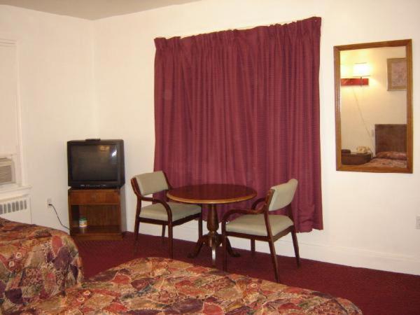 Hershey Travel Inn Стая снимка